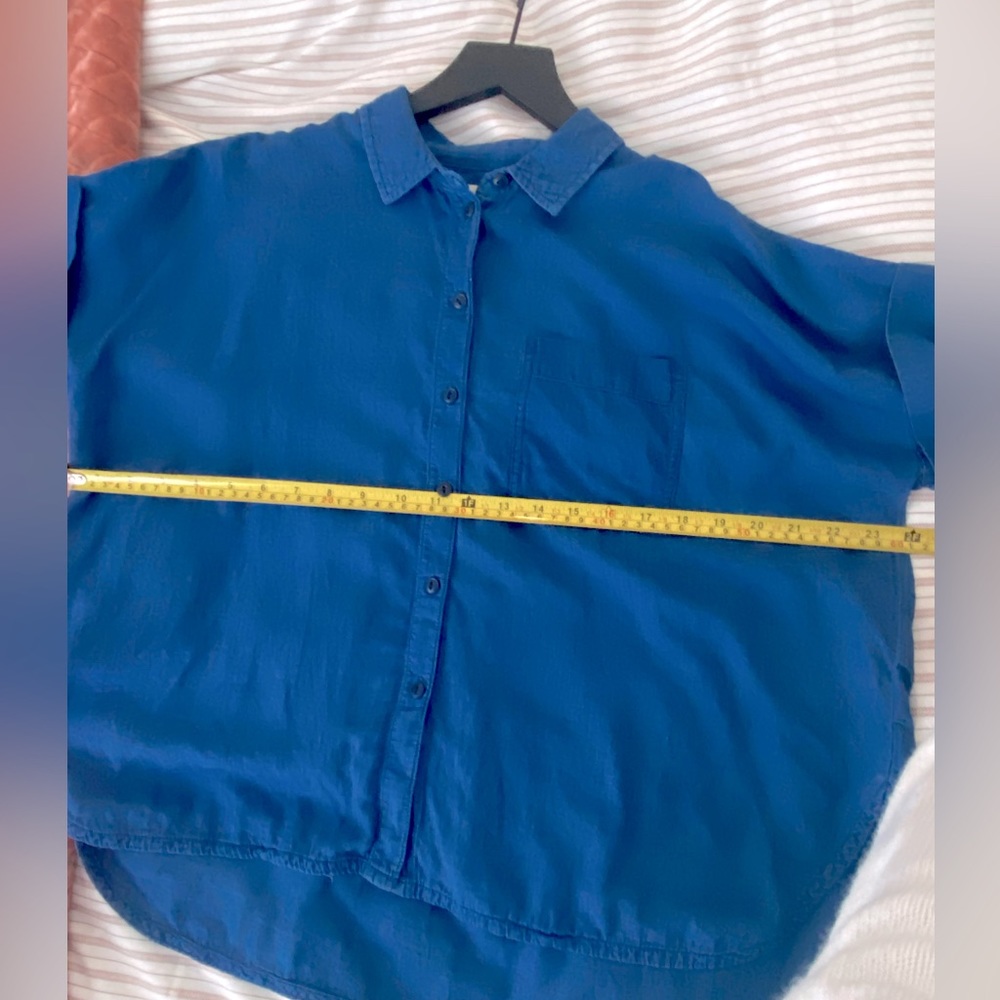Madewell cotton denim-like top with foldable sleeve